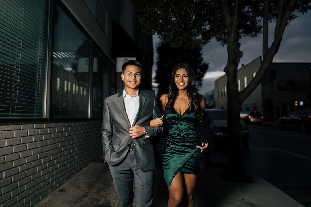 Luxury limousine rental for an unforgettable prom night in Dallas–Fort Worth